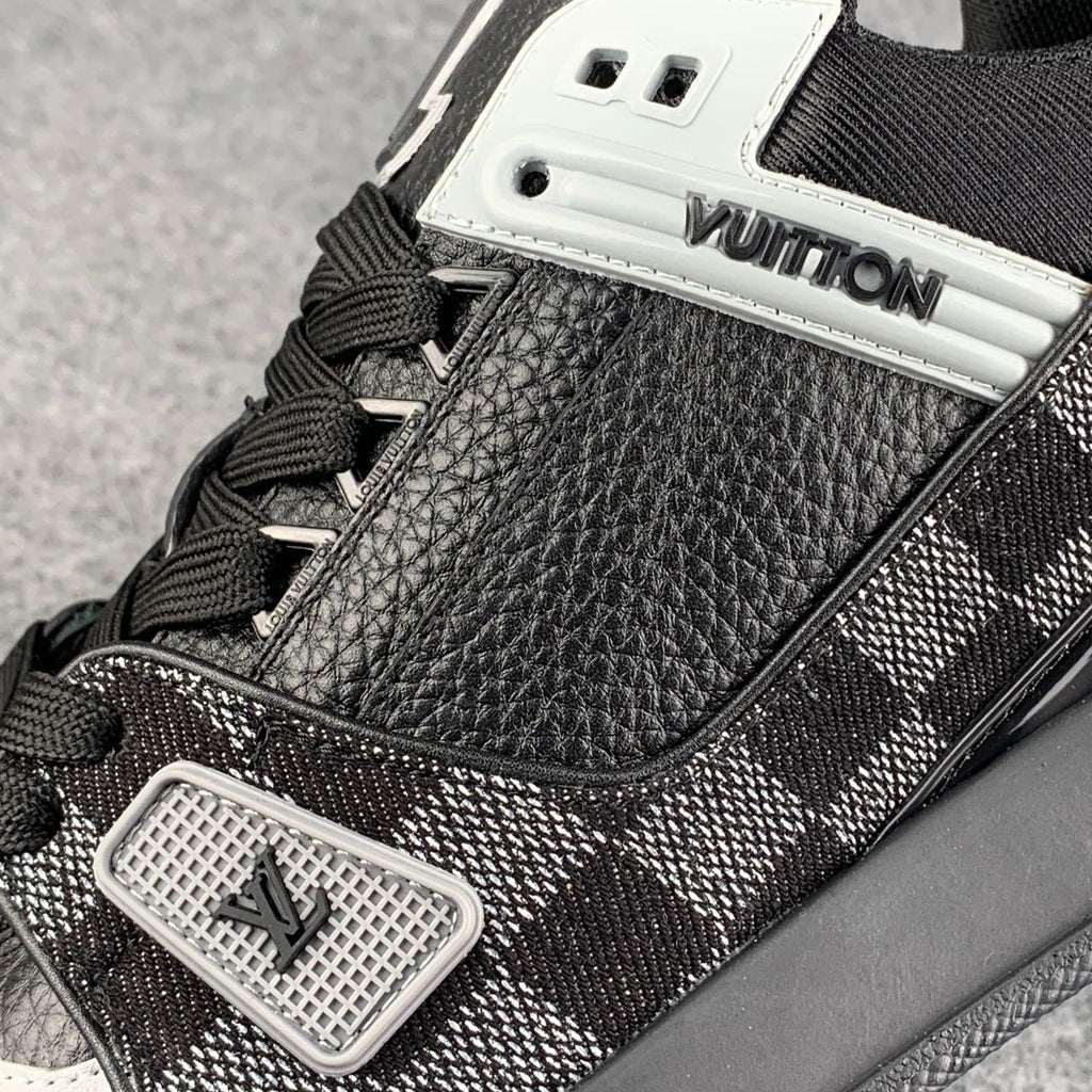 LV Trainer Damier 'Black'